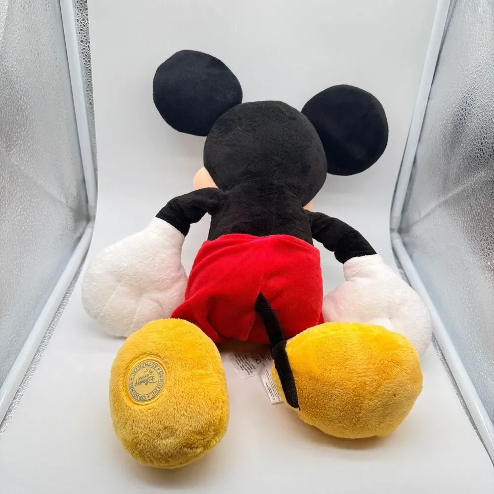 Disney Store Mickey Mouse 18